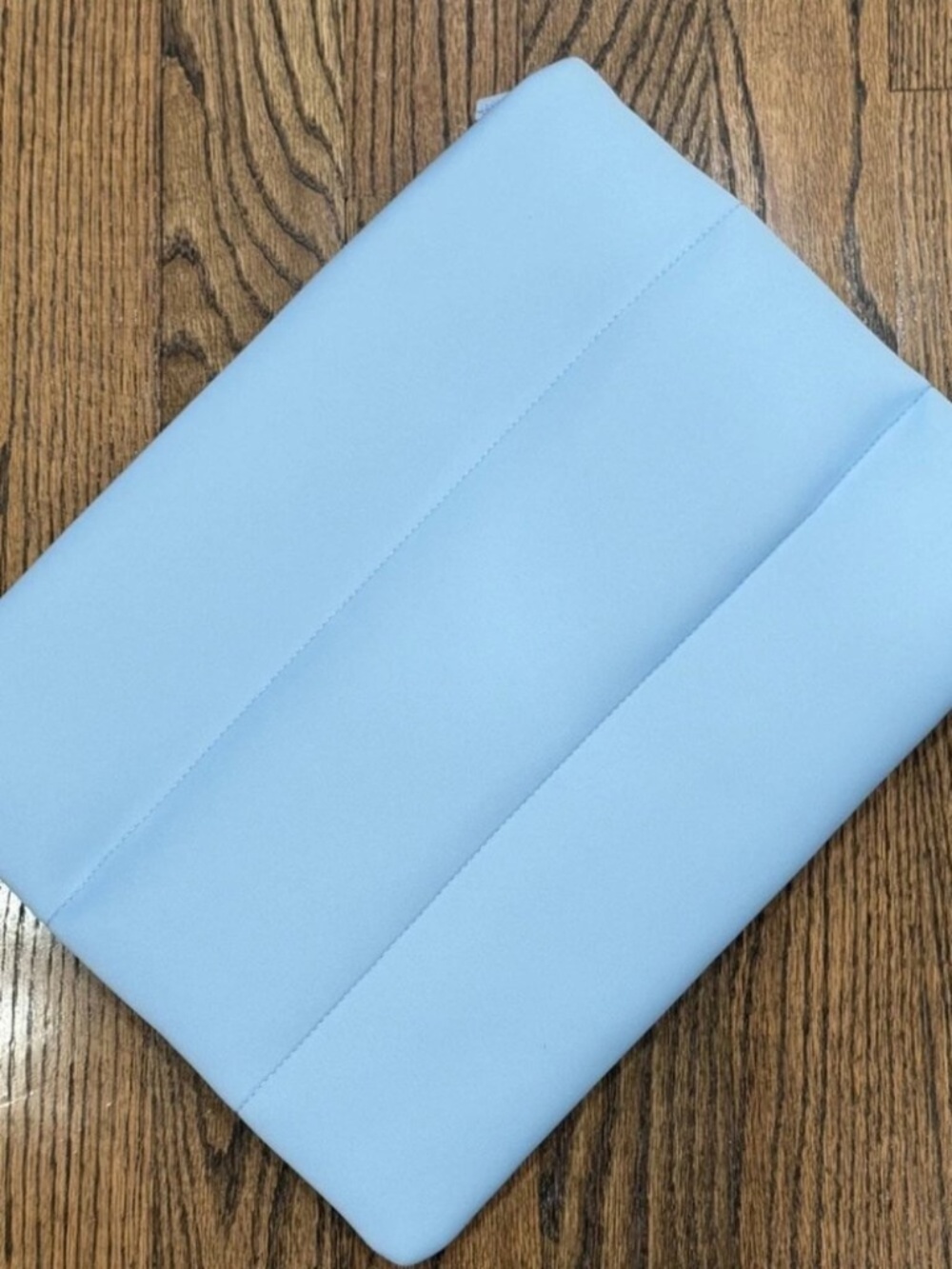 NWT Rhode Skin Oversized Sugarberry Blue Makeup Bubble Bag Limited Edition - Picture 2 of 3